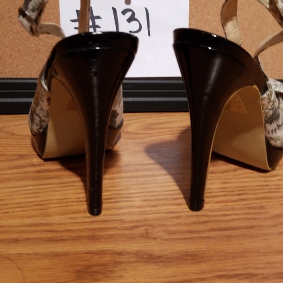 CR Collection floral print peeptoe heels - Picture 5 of 6